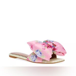 Besty Johnson | Bow Sandals